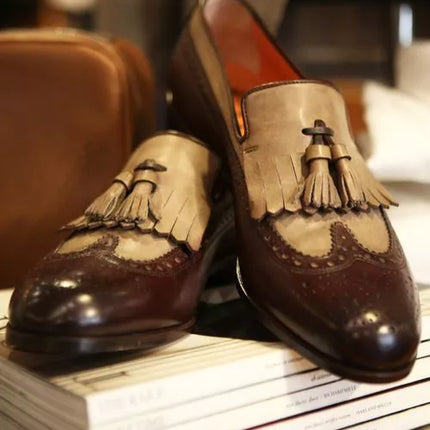 Handmade men brown leather tassel wing tip brogue shoes with fringes, office shoes