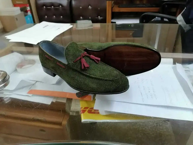 Handmade men green suede moccasin, men tassel slip ons shoes, dress shoes mens