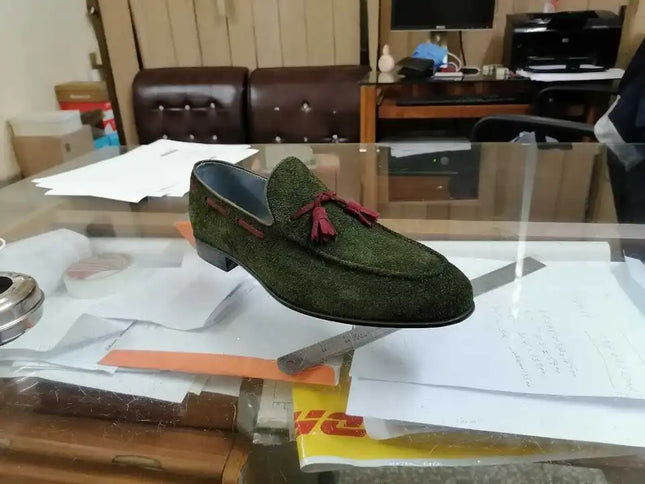 Handmade men green suede moccasin, men tassel slip ons shoes, dress shoes mens